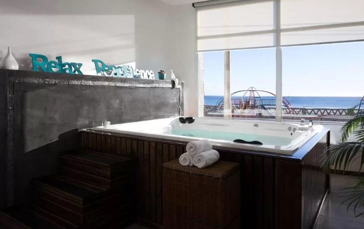 dazzler-hotel-puerto-madryn-